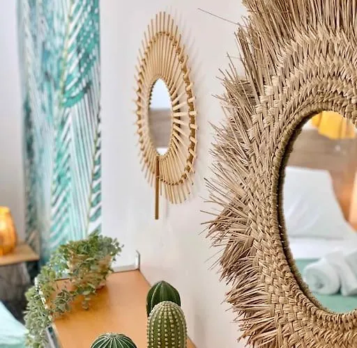 La Croisee Des Chemins