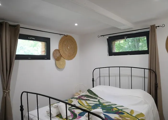 Διαμέρισμα La Croisee Des Chemins Μοντωμπάν