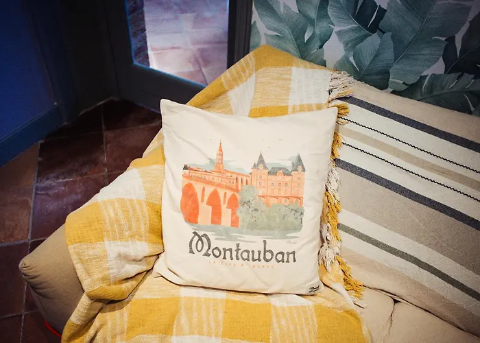 Διαμέρισμα La Croisee Des Chemins Μοντωμπάν